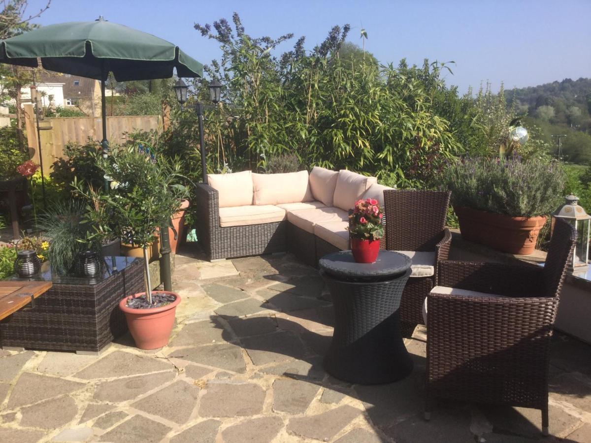 Highview Bed And Breakfast Нейлсворт Экстерьер фото