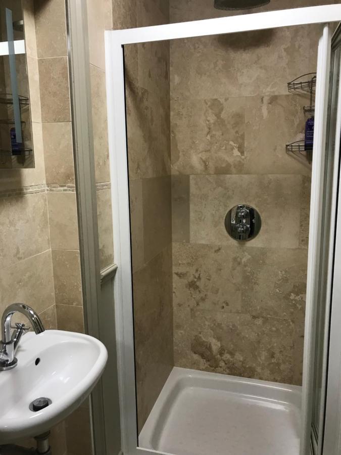 Highview Bed And Breakfast Нейлсворт Экстерьер фото