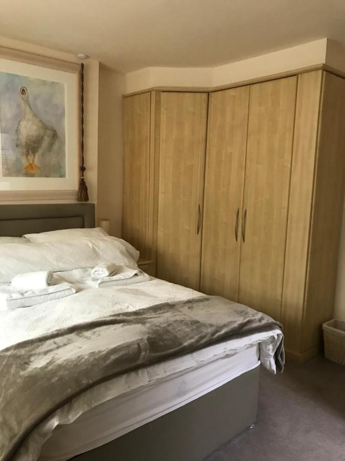 Highview Bed And Breakfast Нейлсворт Экстерьер фото